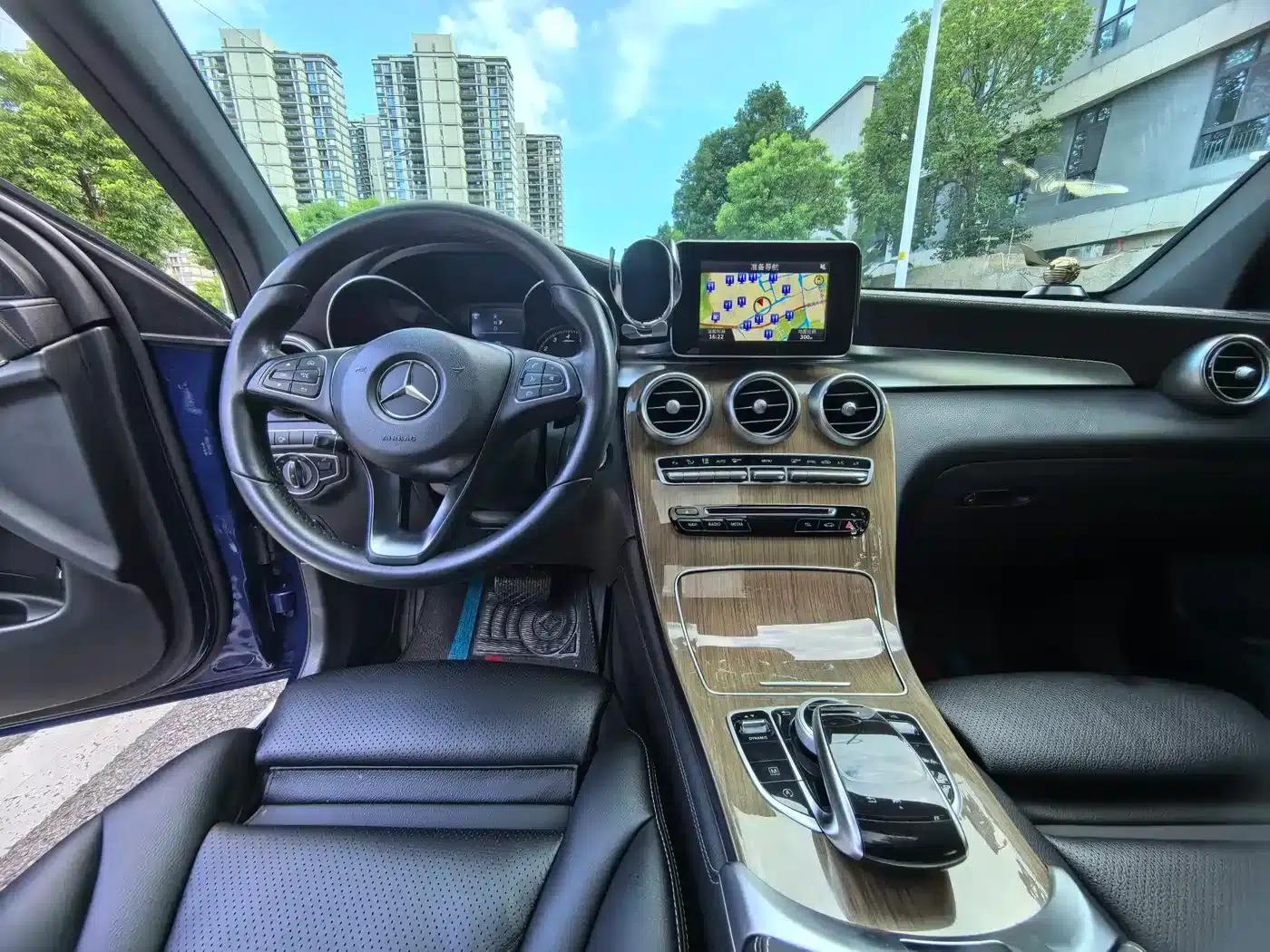 2017 Mercedes-Benz GLC Coupe, GLC 260 4MATIC Coupe SUV — миниатюра 10