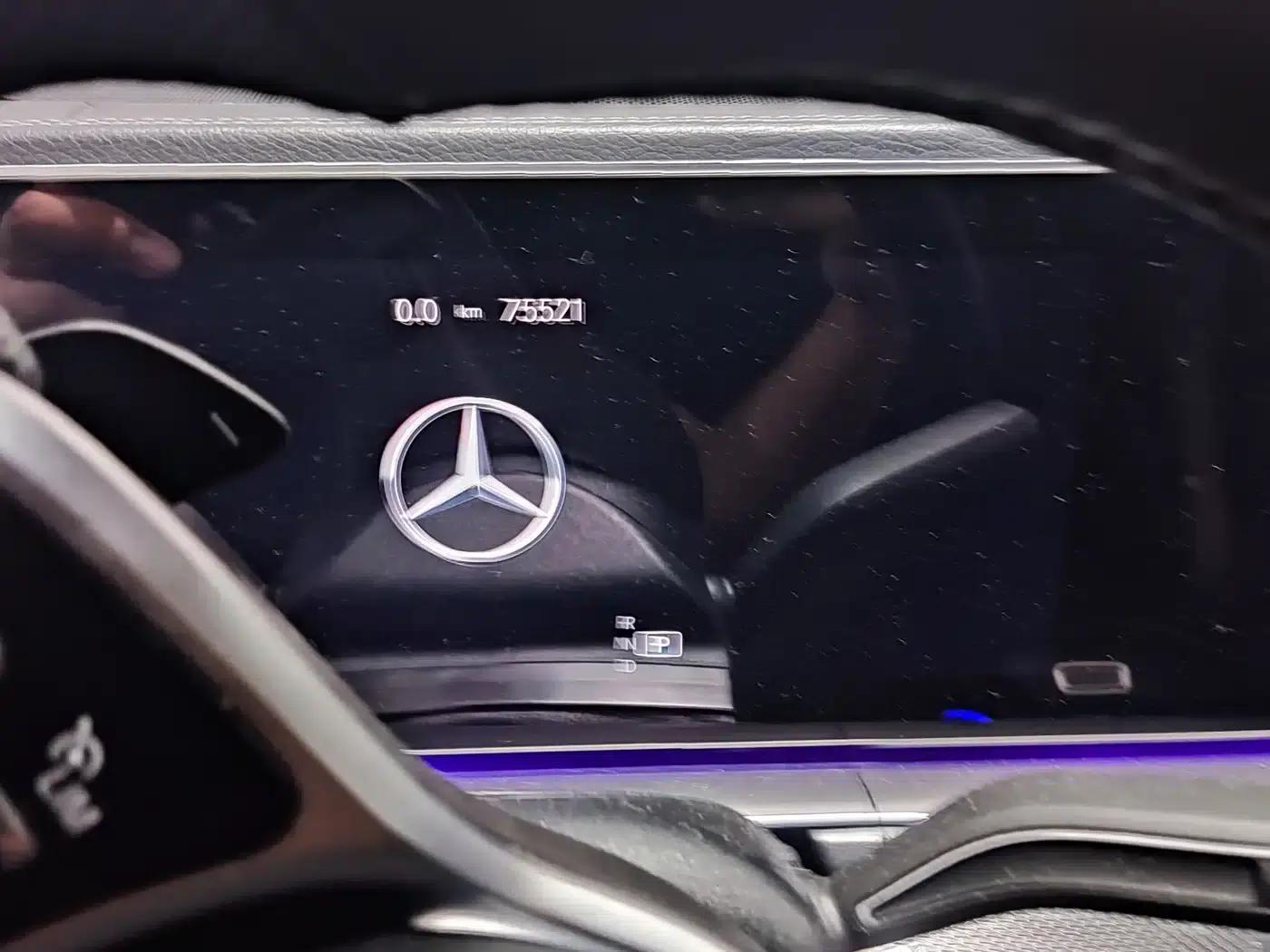 2020 Mercedes-Benz GLE Coupe, GLE 450 4MATIC Coupe SUV Luxury Model — миниатюра 3
