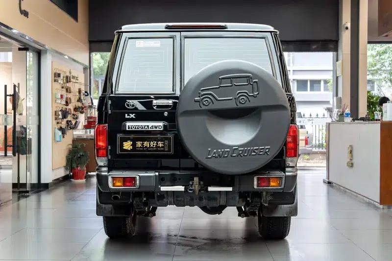 2024 Land Cruiser 70 Series 2.8T Automatic 4WD 5-Seater Parallel Import — миниатюра 3