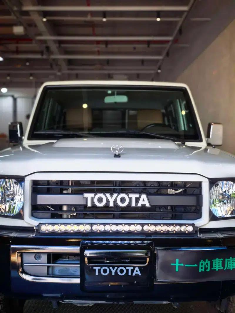 2022 Land Cruiser 70 Series, 4.0L Manual, 4WD, 5-Seater, Parallel Import — миниатюра 6