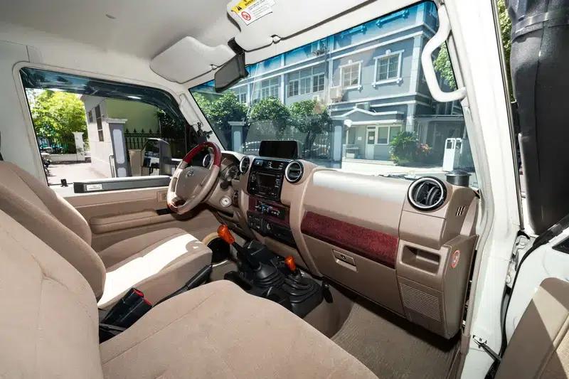 2022 Land Cruiser 70 Series, 4.0L Manual, 4WD, 2-Seater, Parallel Import — миниатюра 15