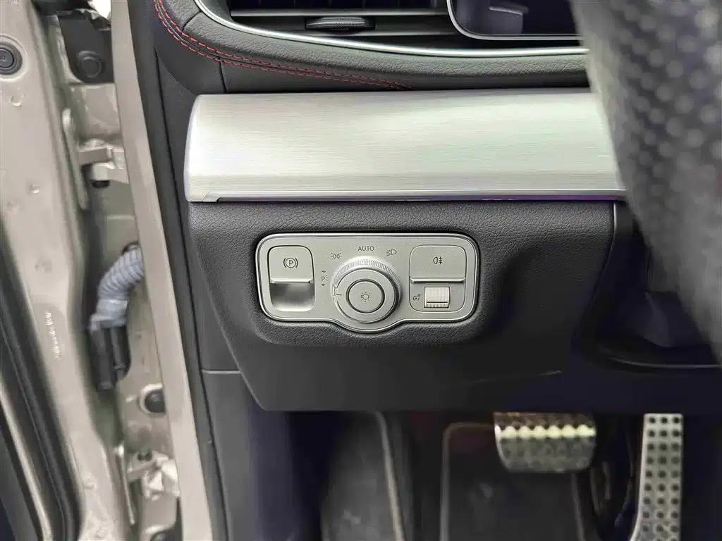 2022 Mercedes-Benz GLE AMG 53 4MATIC+ — миниатюра 14