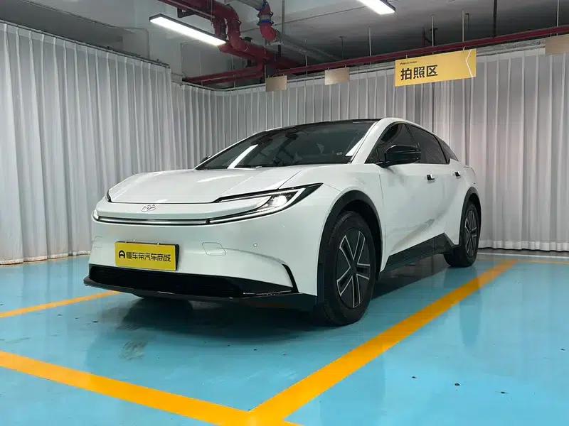 Toyota BZ5 2025 550 JOY — миниатюра 1
