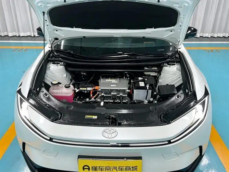 Toyota BZ5 2025 550 JOY — миниатюра 10