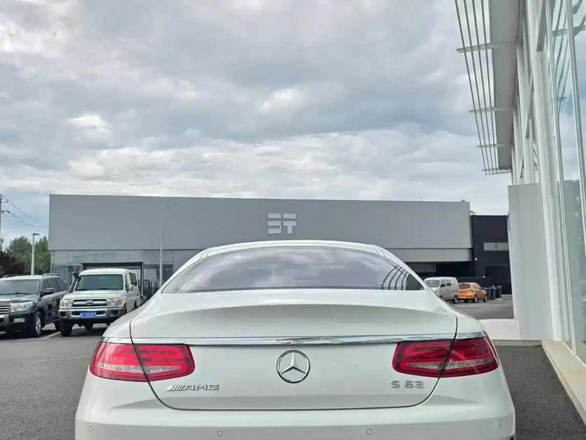 2015 Mercedes-Benz S-Class AMG S 63 4MATIC Coupe — миниатюра 6