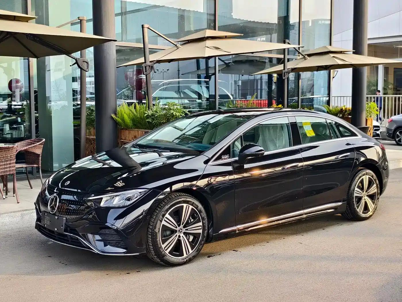 Mercedes-Benz EQE 2025 500 4MATIC Luxury Edition — миниатюра 1