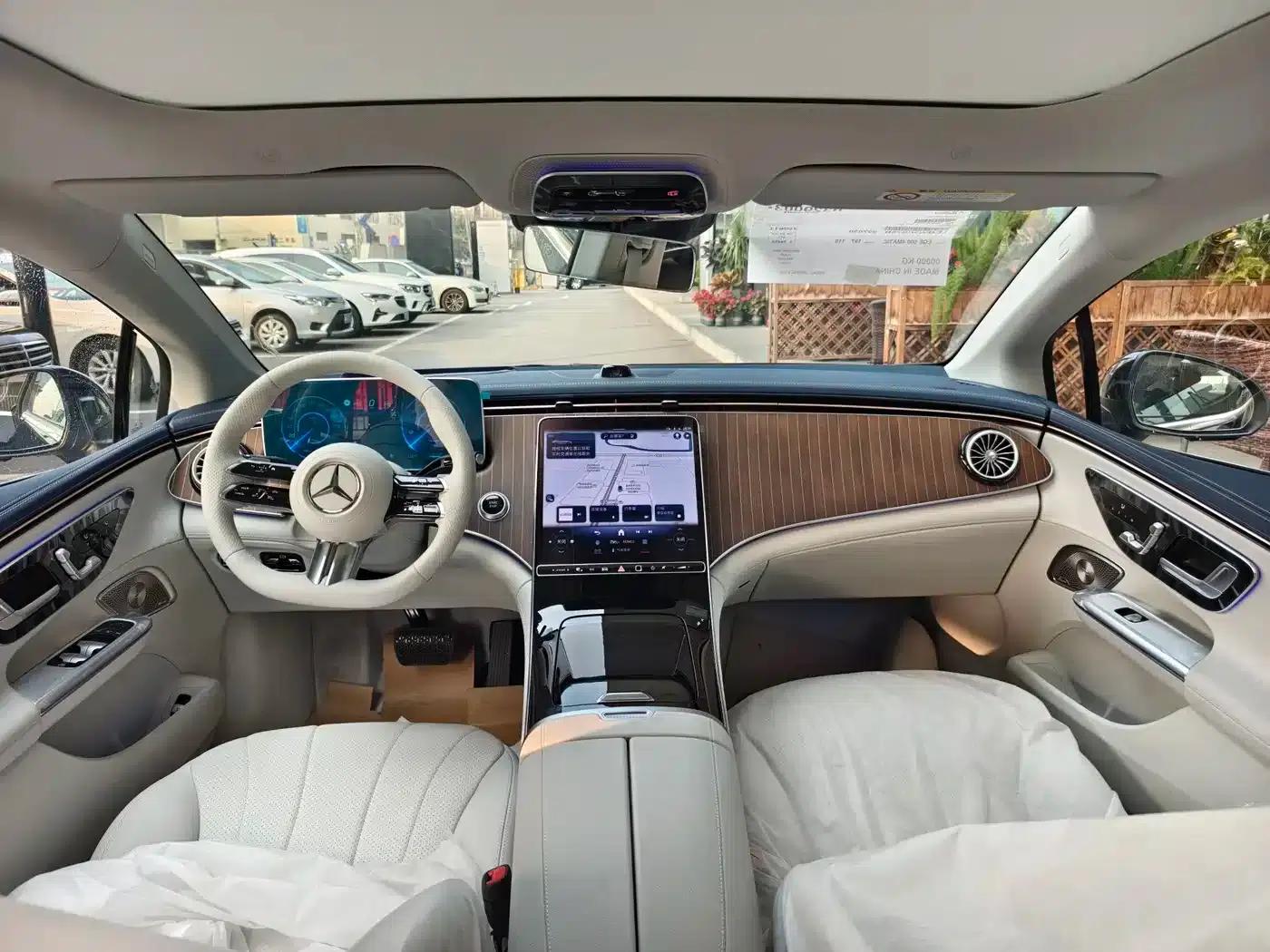Mercedes-Benz EQE 2025 500 4MATIC Luxury Edition — миниатюра 15