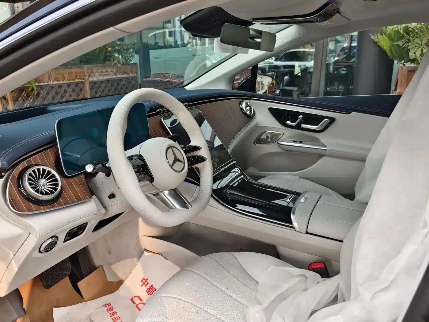 Mercedes-Benz EQE 2025 500 4MATIC Luxury Edition — миниатюра 18