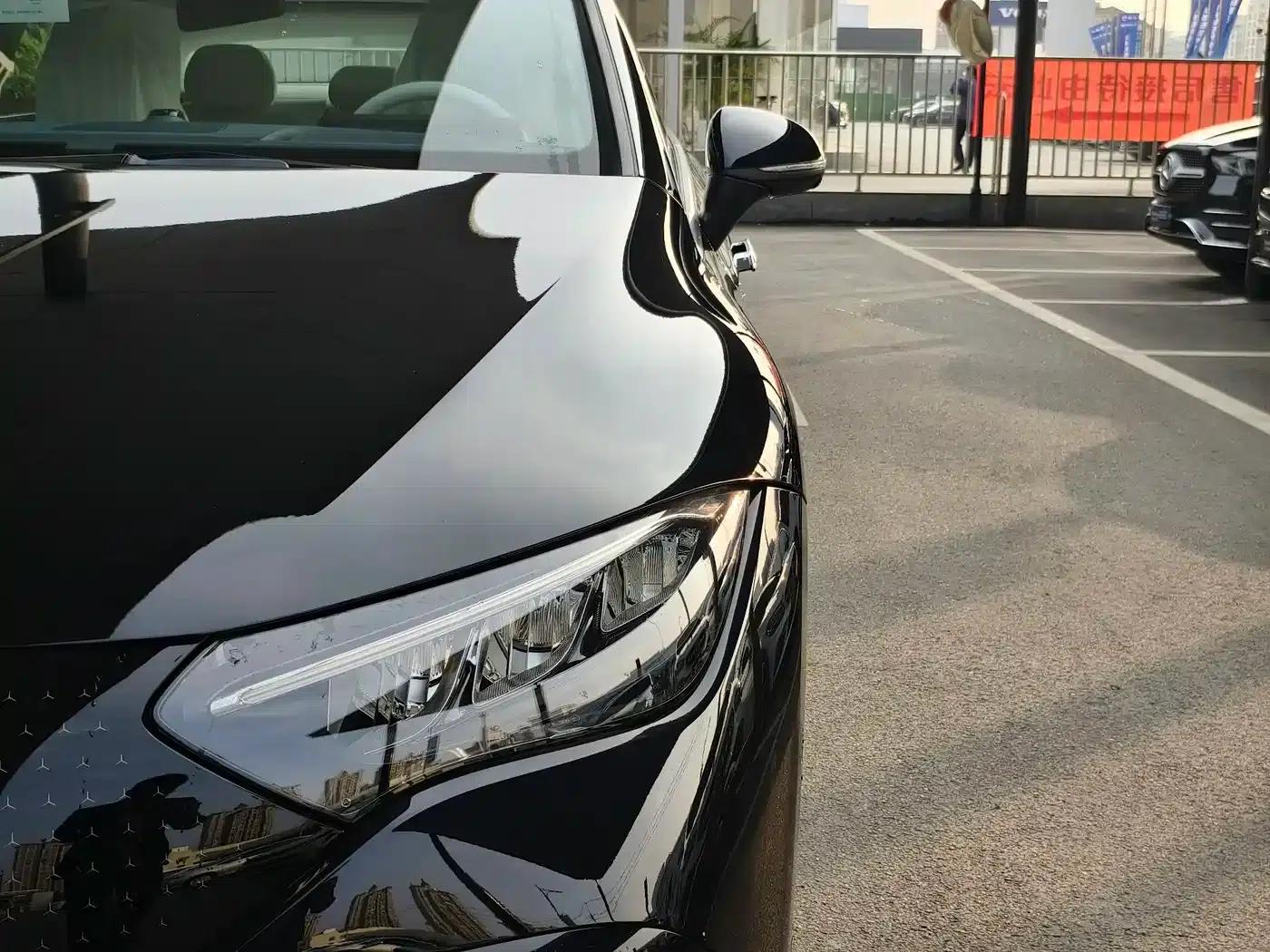 Mercedes-Benz EQE 2025 500 4MATIC Luxury Edition — миниатюра 3