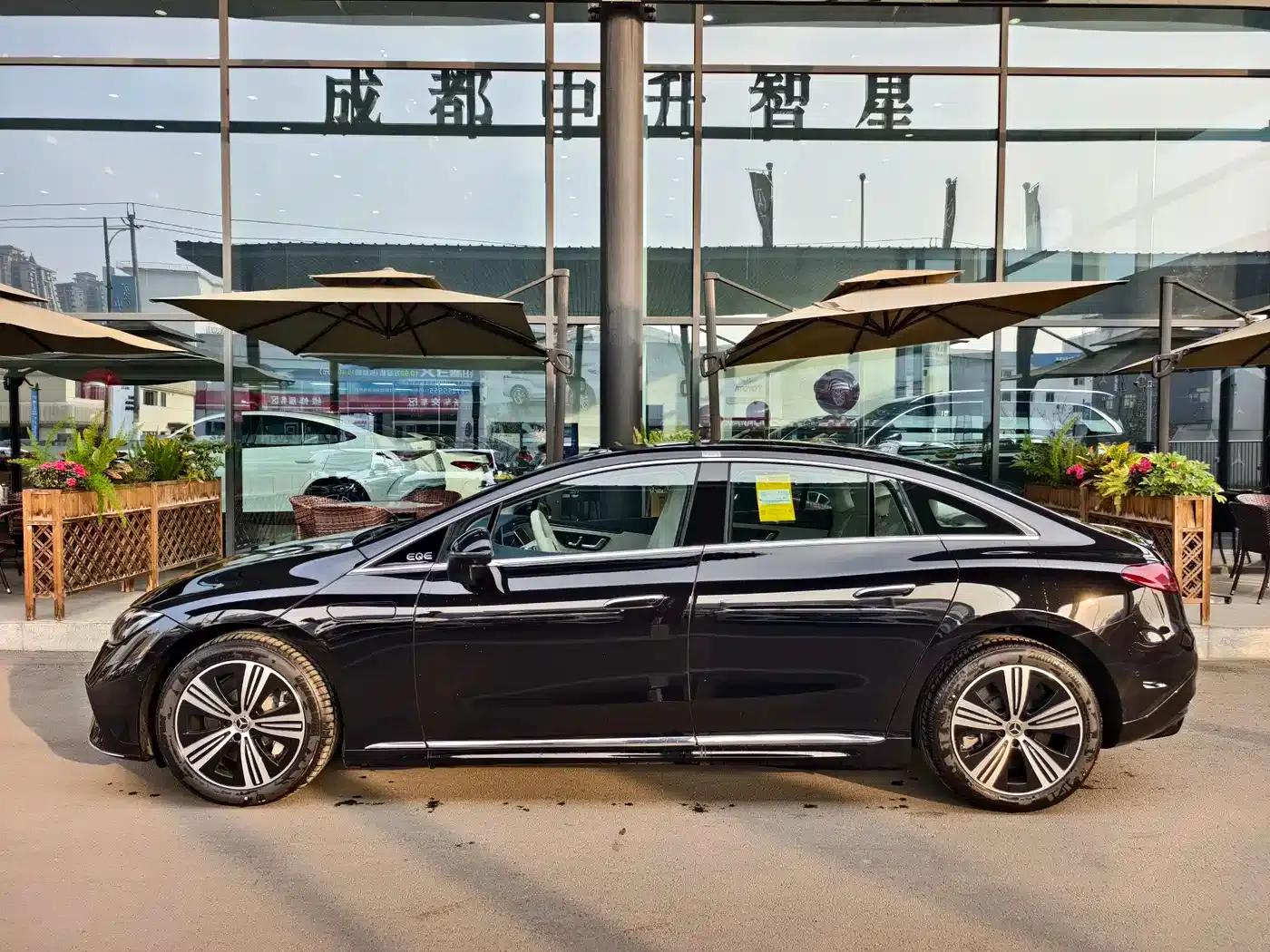 Mercedes-Benz EQE 2025 500 4MATIC Luxury Edition — миниатюра 5