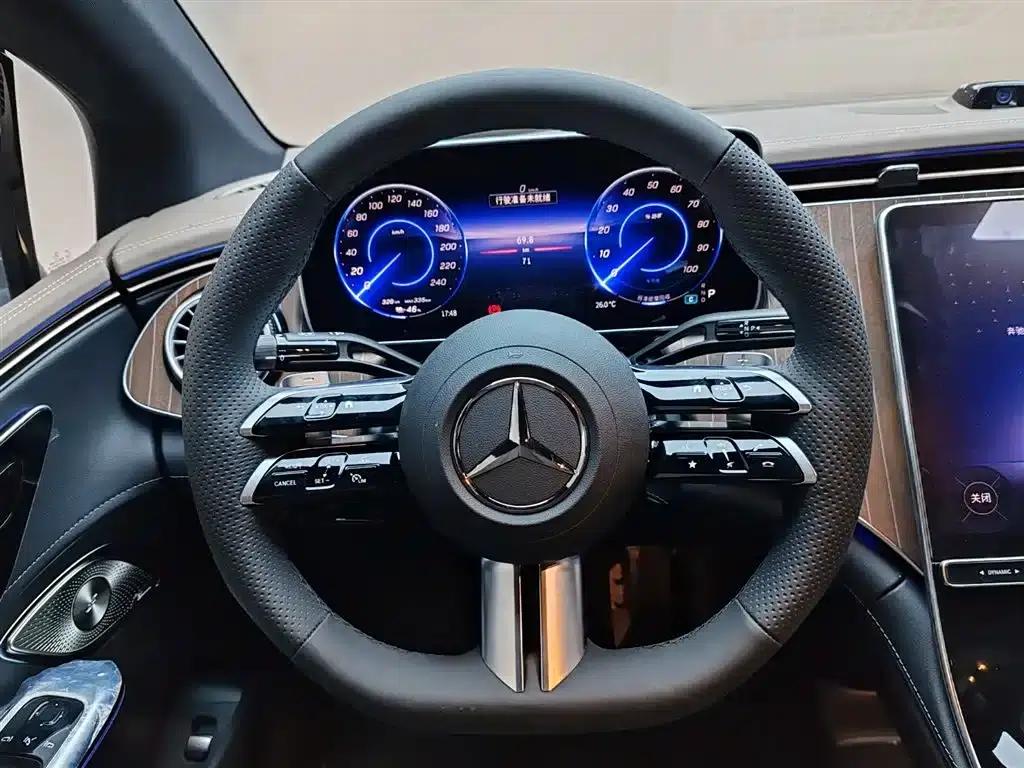 Mercedes-Benz EQE 2025 500 4MATIC Luxury Edition — миниатюра 4
