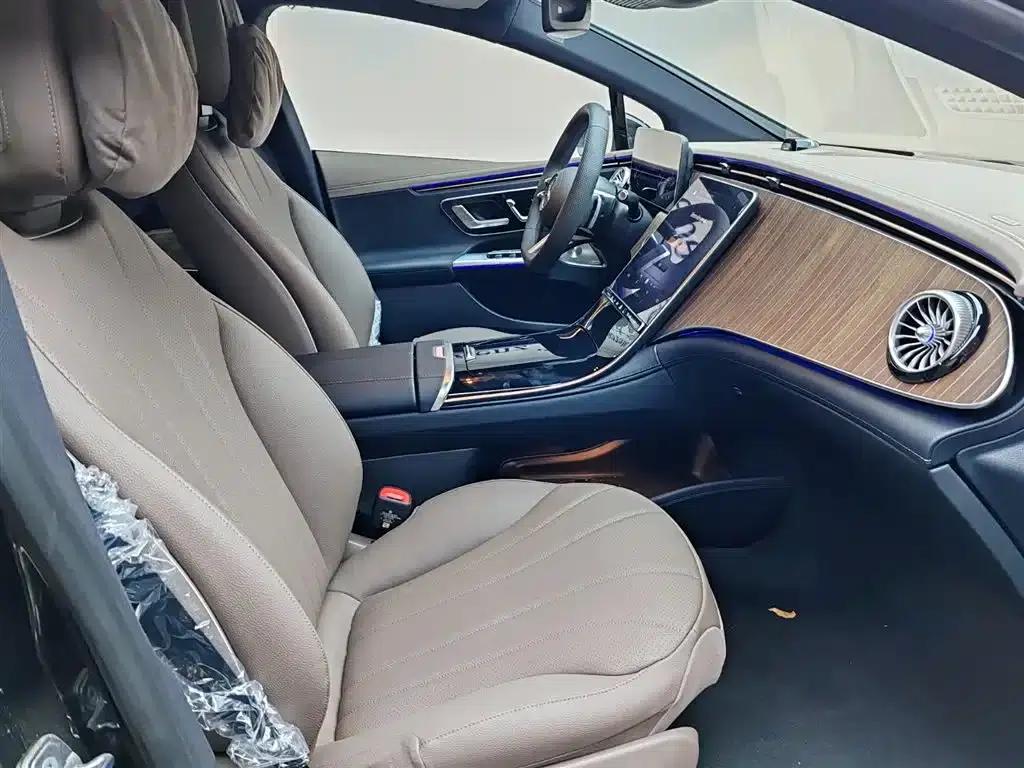 Mercedes-Benz EQE 2025 500 4MATIC Luxury Edition — миниатюра 9