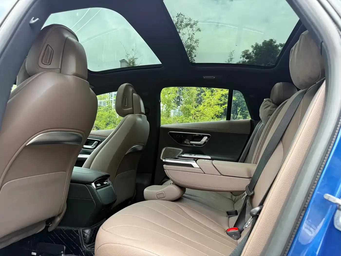 Mercedes-Benz EQE 2022 350 Luxury Edition — миниатюра 12