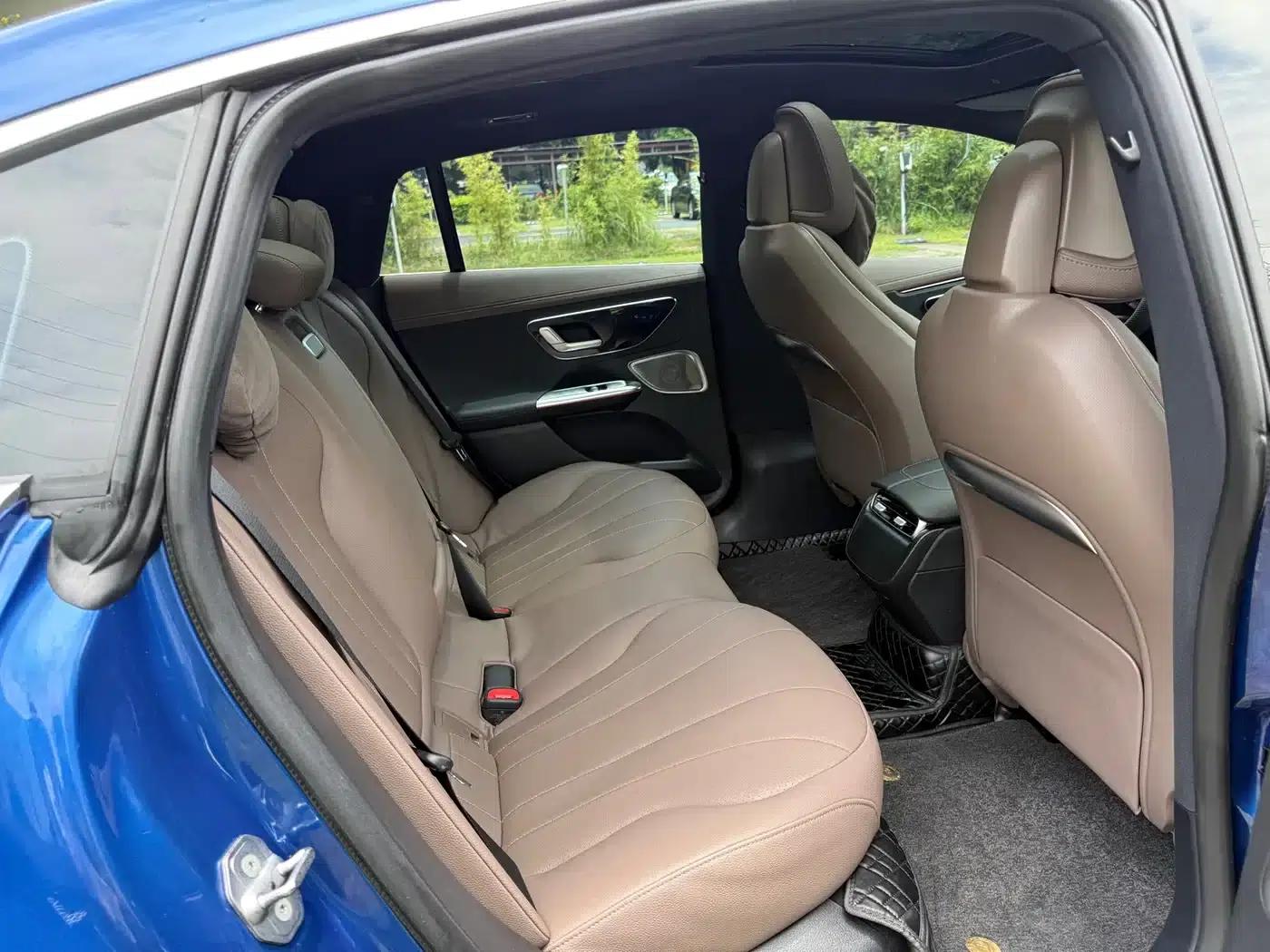 Mercedes-Benz EQE 2022 350 Luxury Edition — миниатюра 15