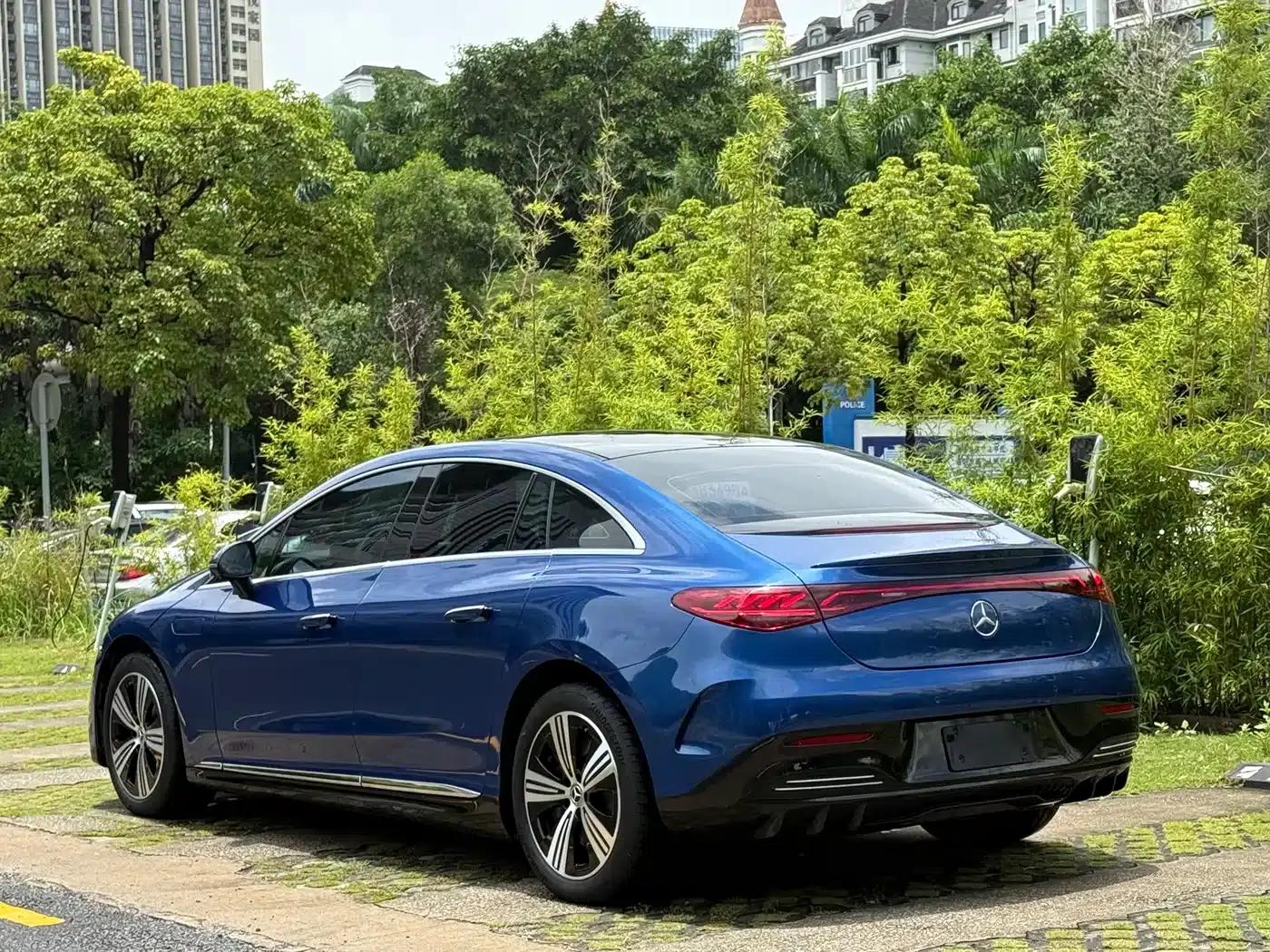 Mercedes-Benz EQE 2022 350 Luxury Edition — миниатюра 4