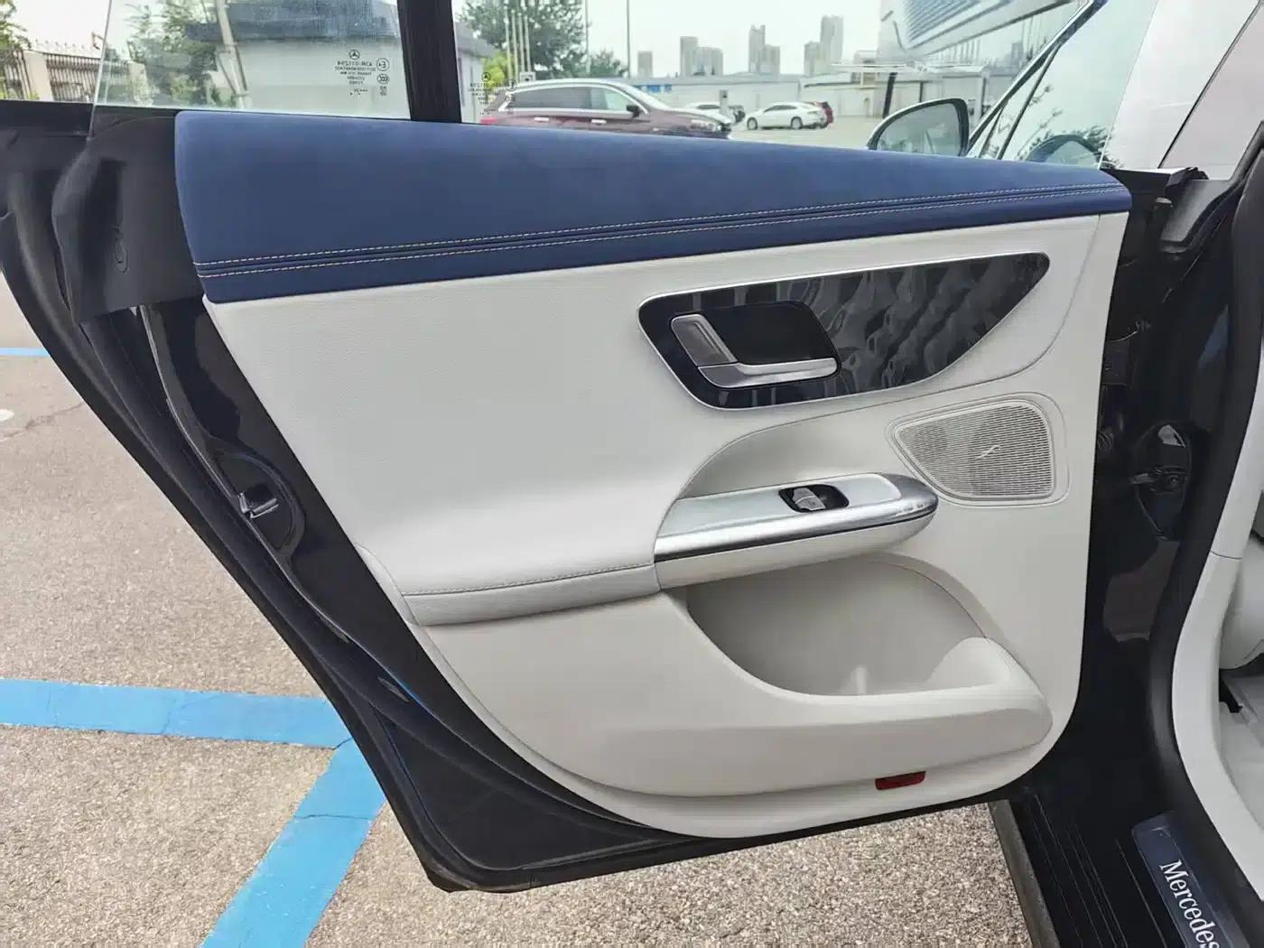 Mercedes-Benz EQE 2025 500 4MATIC Pioneer Edition — миниатюра 13