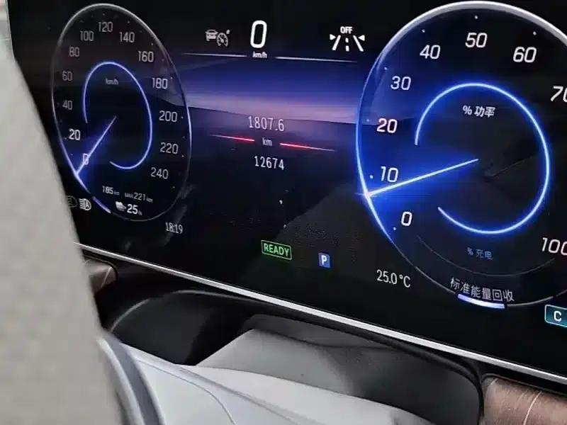 Mercedes-Benz EQE 2025 500 4MATIC Pioneer Edition — миниатюра 19