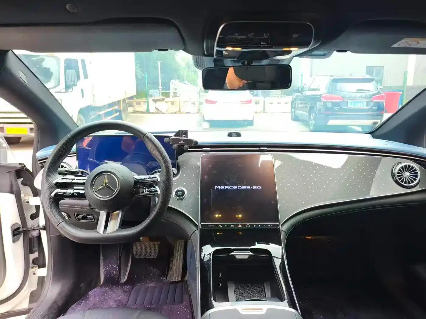 Mercedes-Benz EQE 2022 350 First Edition — миниатюра 4