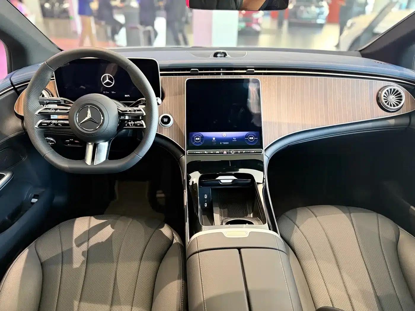 Mercedes-Benz EQE 2025 500 4MATIC Pioneer Edition — миниатюра 7