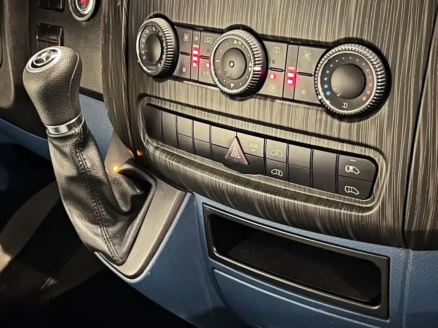 2015 Sprinter 3.5L Automatic — миниатюра 14