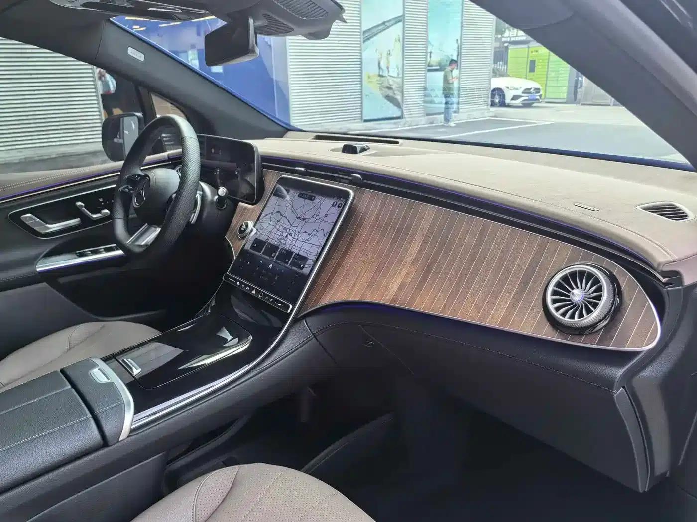 Mercedes-Benz EQE SUV 2024 500 4MATIC Luxury Edition — миниатюра 7