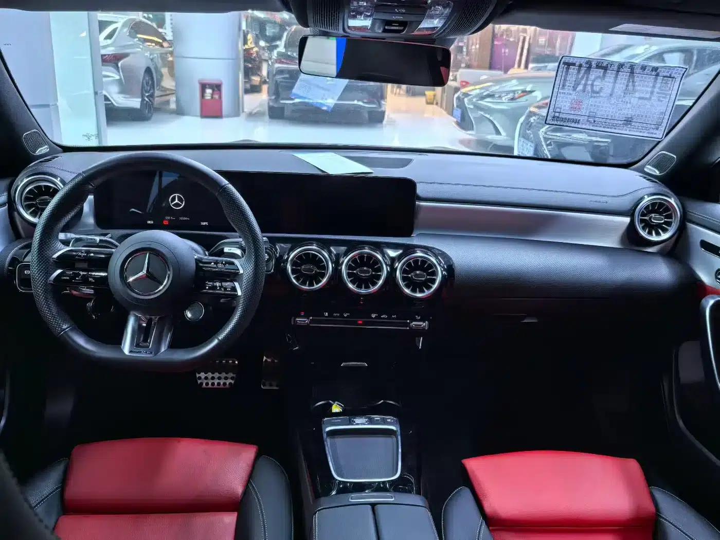 2025 Mercedes-Benz CLA AMG 35 4MATIC — миниатюра 8