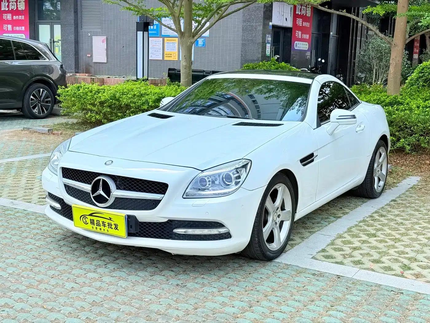 Mercedes-Benz SLK-Class 2011 SLK 200 Fashion Edition — миниатюра 1