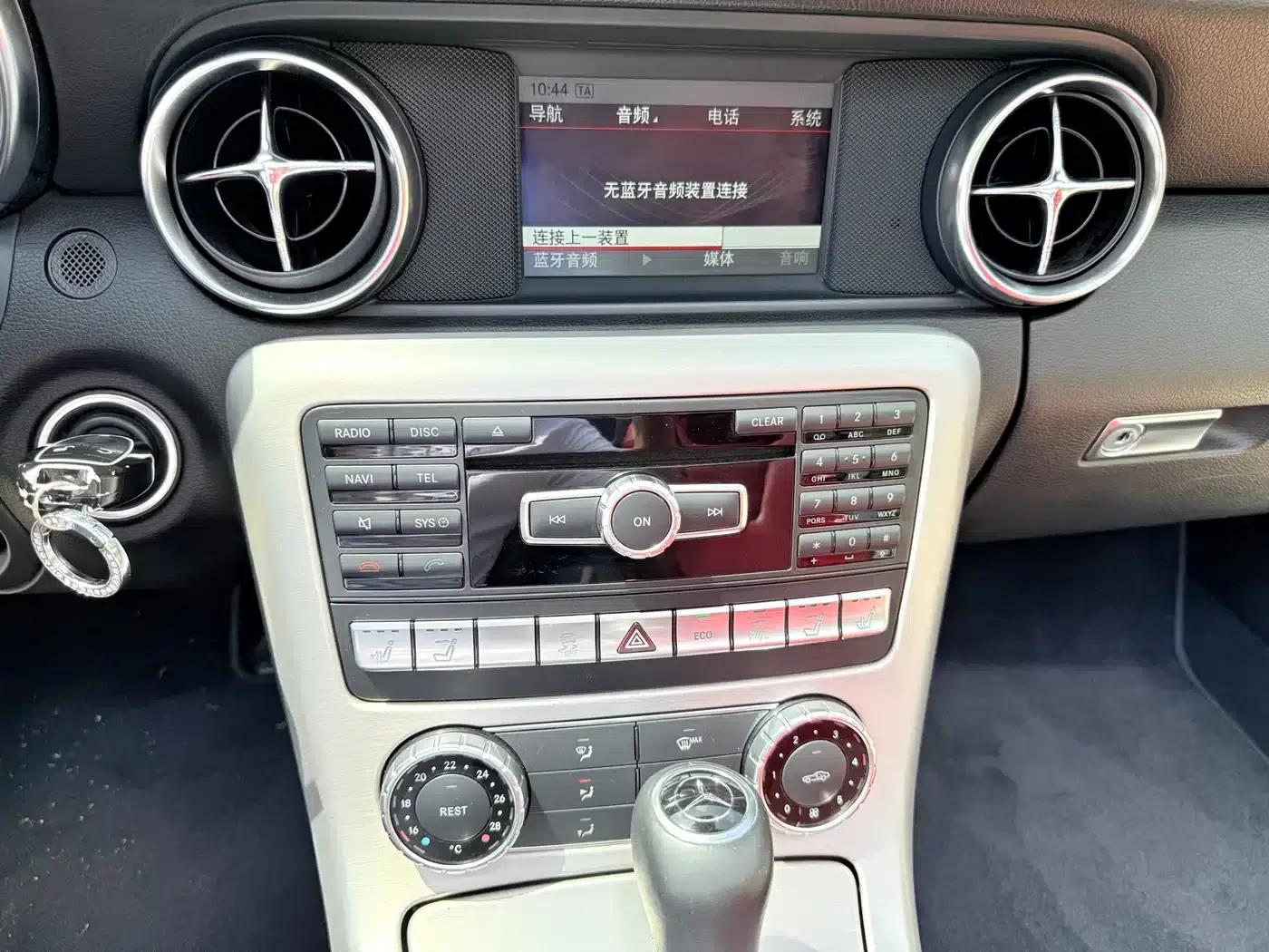 Mercedes-Benz SLK-Class 2011 SLK 200 Fashion Edition — миниатюра 16