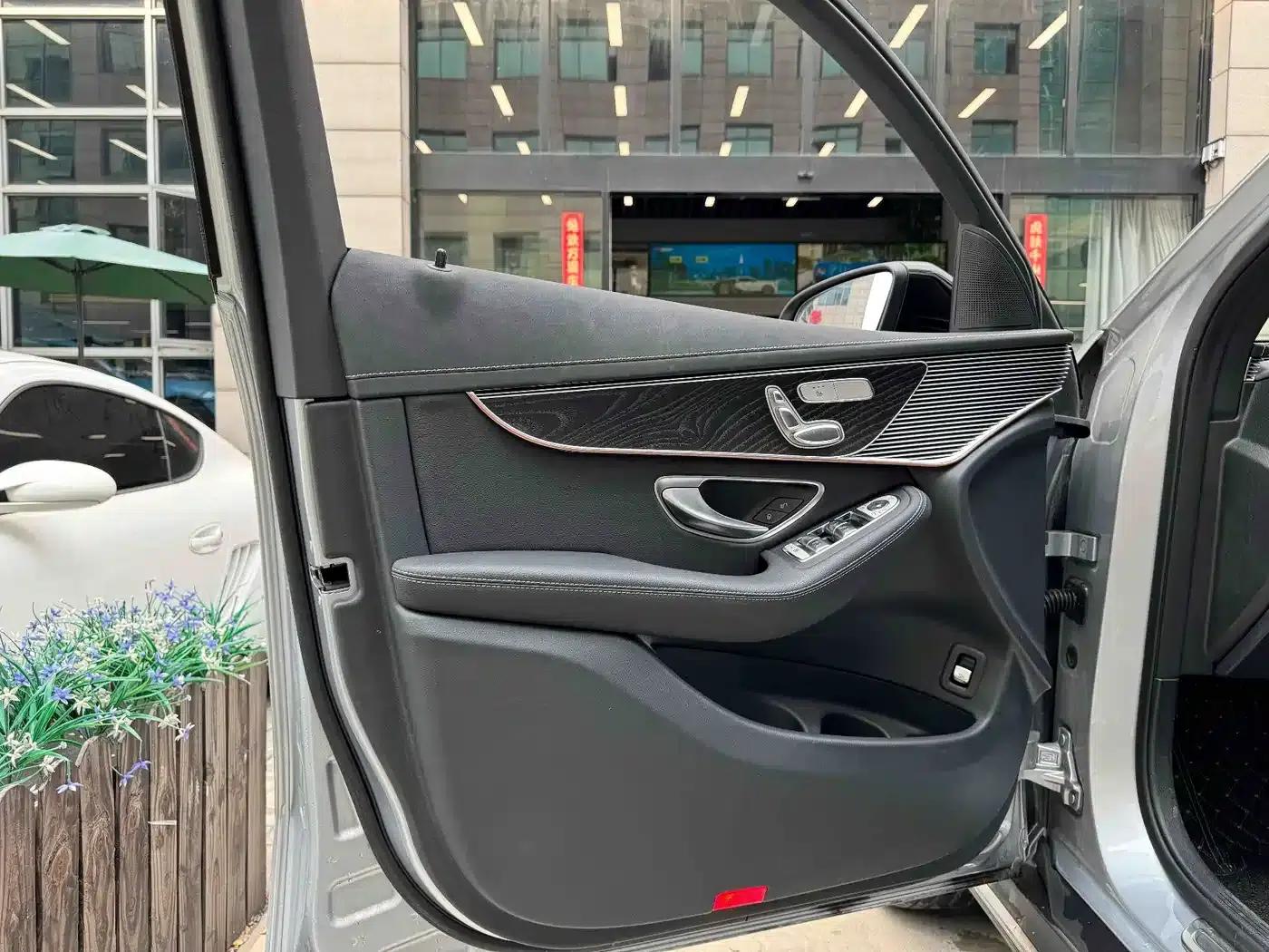 Mercedes-Benz EQC 2021 Model EQC 350 4MATIC — миниатюра 11