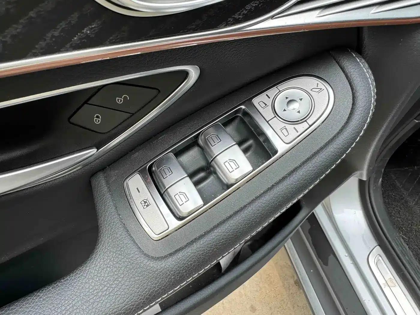 Mercedes-Benz EQC 2021 Model EQC 350 4MATIC — миниатюра 12