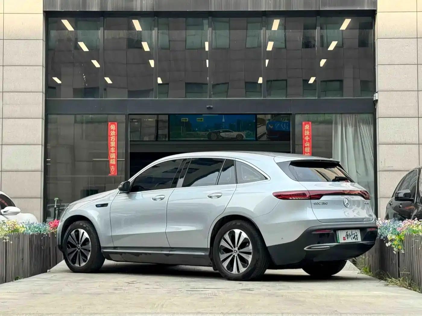 Mercedes-Benz EQC 2021 Model EQC 350 4MATIC — миниатюра 3