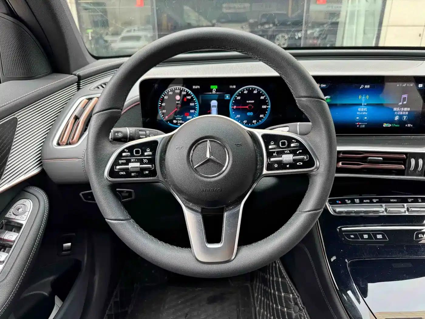 Mercedes-Benz EQC 2021 Model EQC 350 4MATIC — миниатюра 21