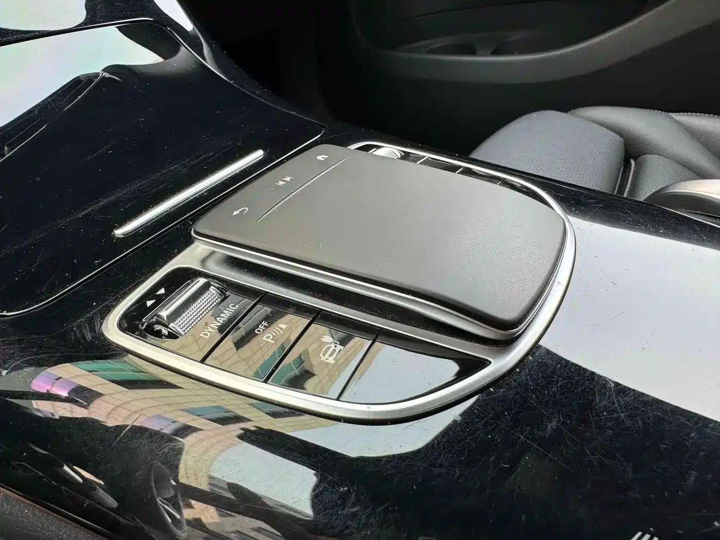 Mercedes-Benz EQC 2021 Model EQC 350 4MATIC — миниатюра 7