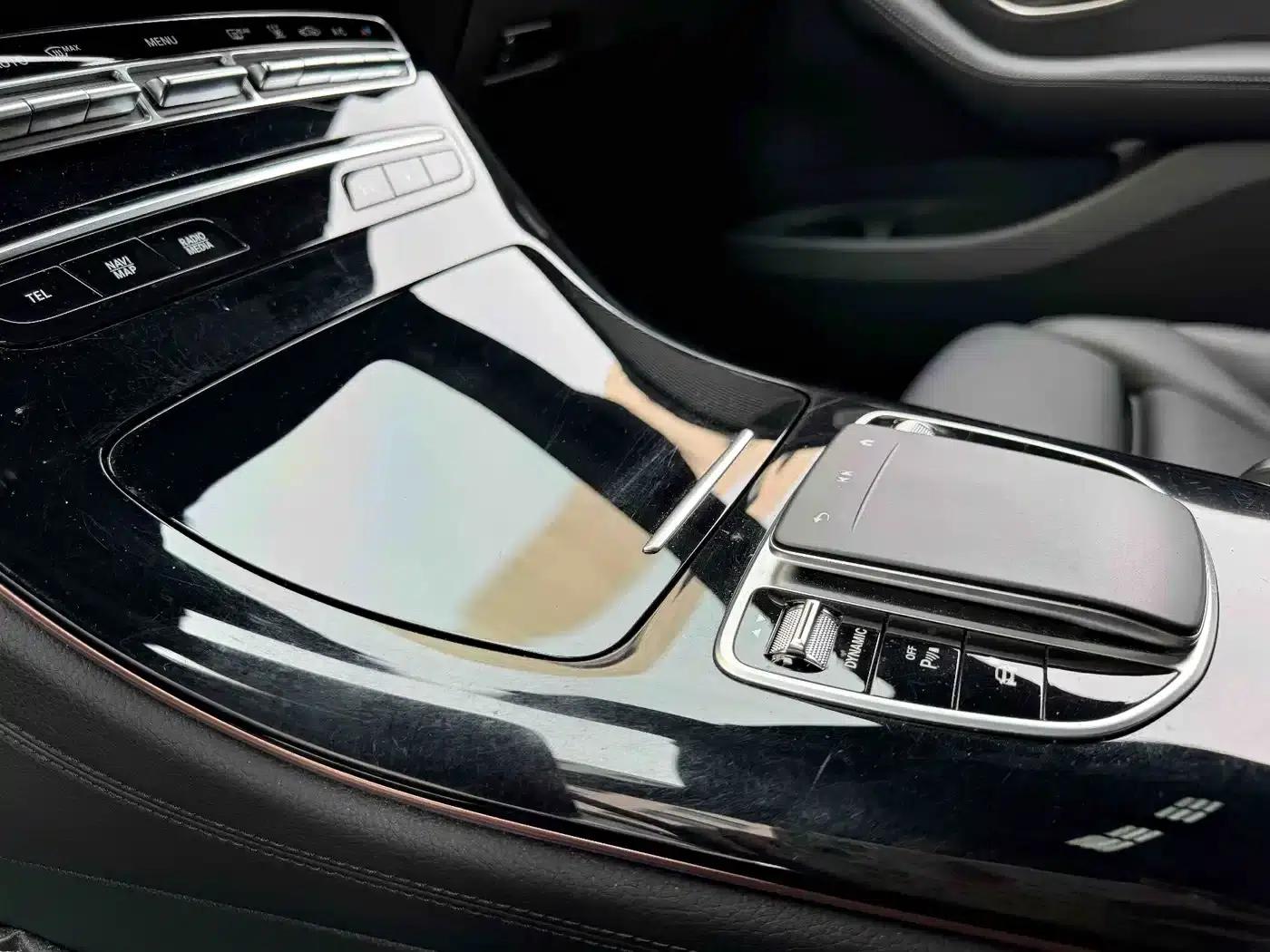 Mercedes-Benz EQC 2021 Model EQC 350 4MATIC — миниатюра 8