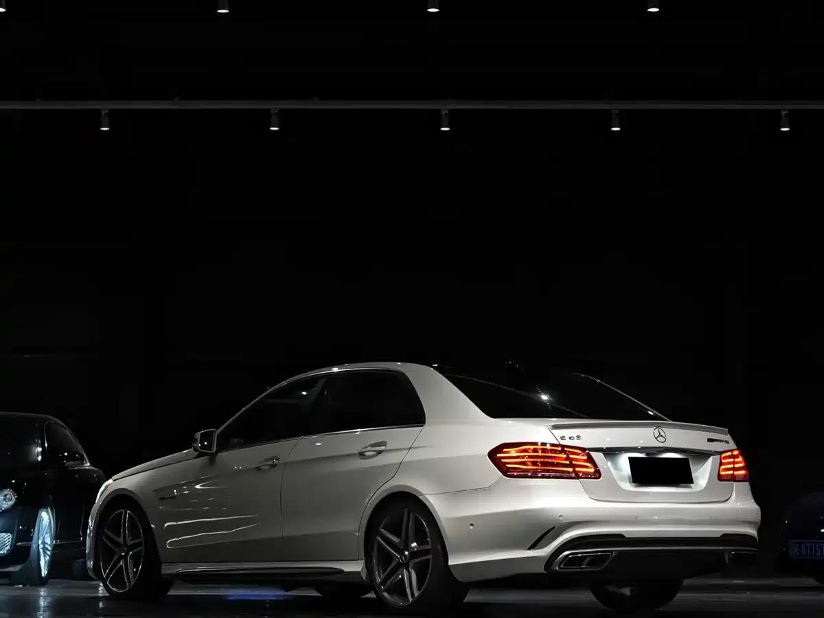 2016 Mercedes-Benz E-Class AMG 63 S — миниатюра 3
