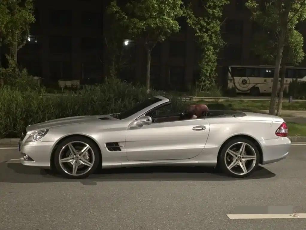 Mercedes-Benz SL-Class 2011 SL 300 Grand Edition — миниатюра 5