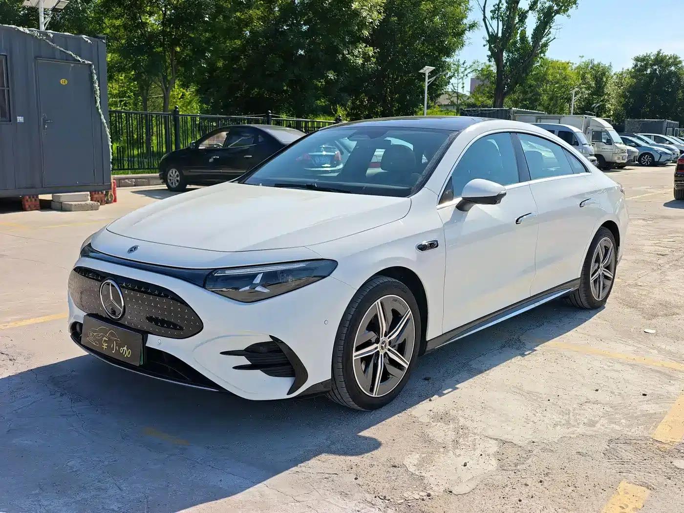 Mercedes-Benz CLA PHEV 2025 300L Ultra-Long Range Champion Limited Edition — миниатюра 1