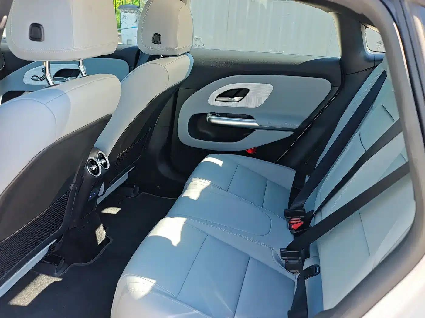 Mercedes-Benz CLA PHEV 2025 300L Ultra-Long Range Champion Limited Edition — миниатюра 12