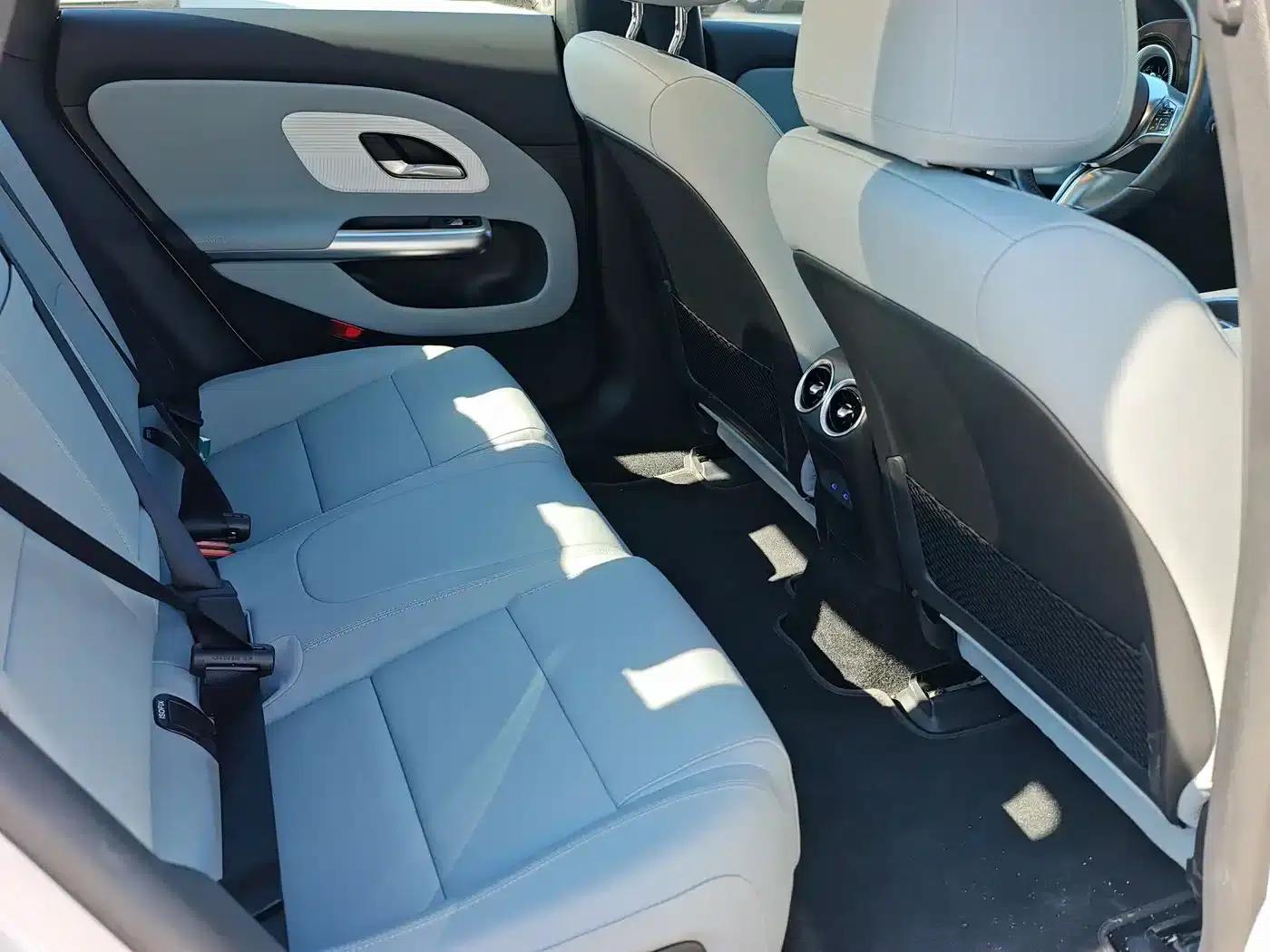 Mercedes-Benz CLA PHEV 2025 300L Ultra-Long Range Champion Limited Edition — миниатюра 9