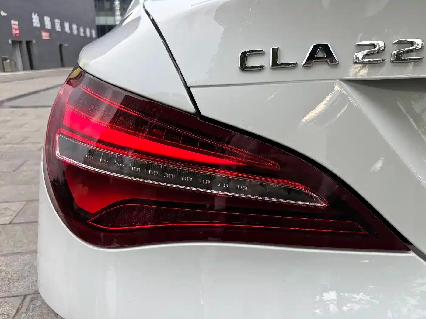 Imported Mercedes-Benz CLA 2018 CLA 220 4MATIC — миниатюра 31