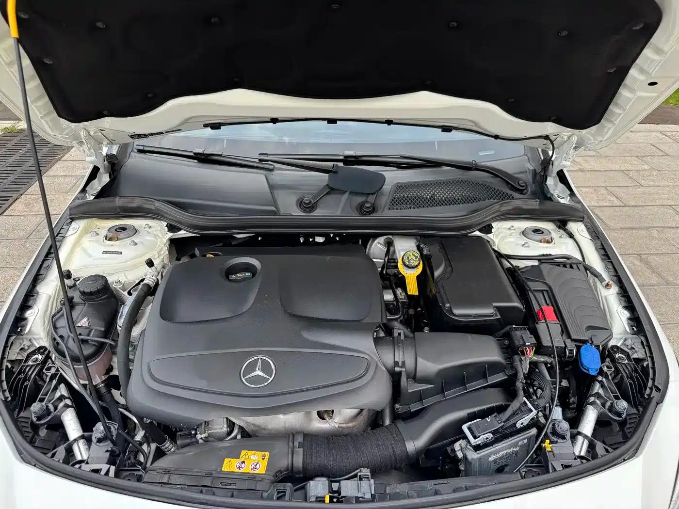 Imported Mercedes-Benz CLA 2018 CLA 220 4MATIC — миниатюра 35