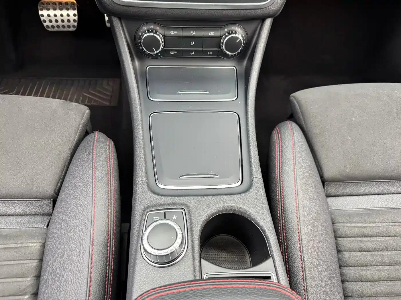Imported Mercedes-Benz CLA 2018 CLA 220 4MATIC — миниатюра 43