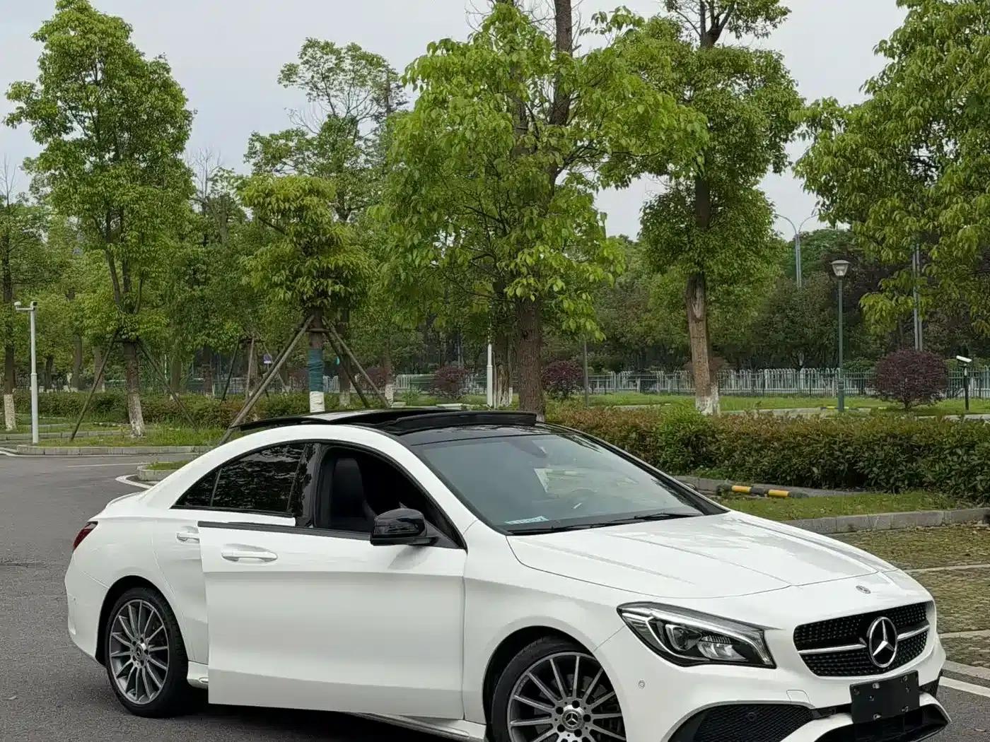 Mercedes-Benz CLA (Imported) 2018 CLA 220 4MATIC — миниатюра 2