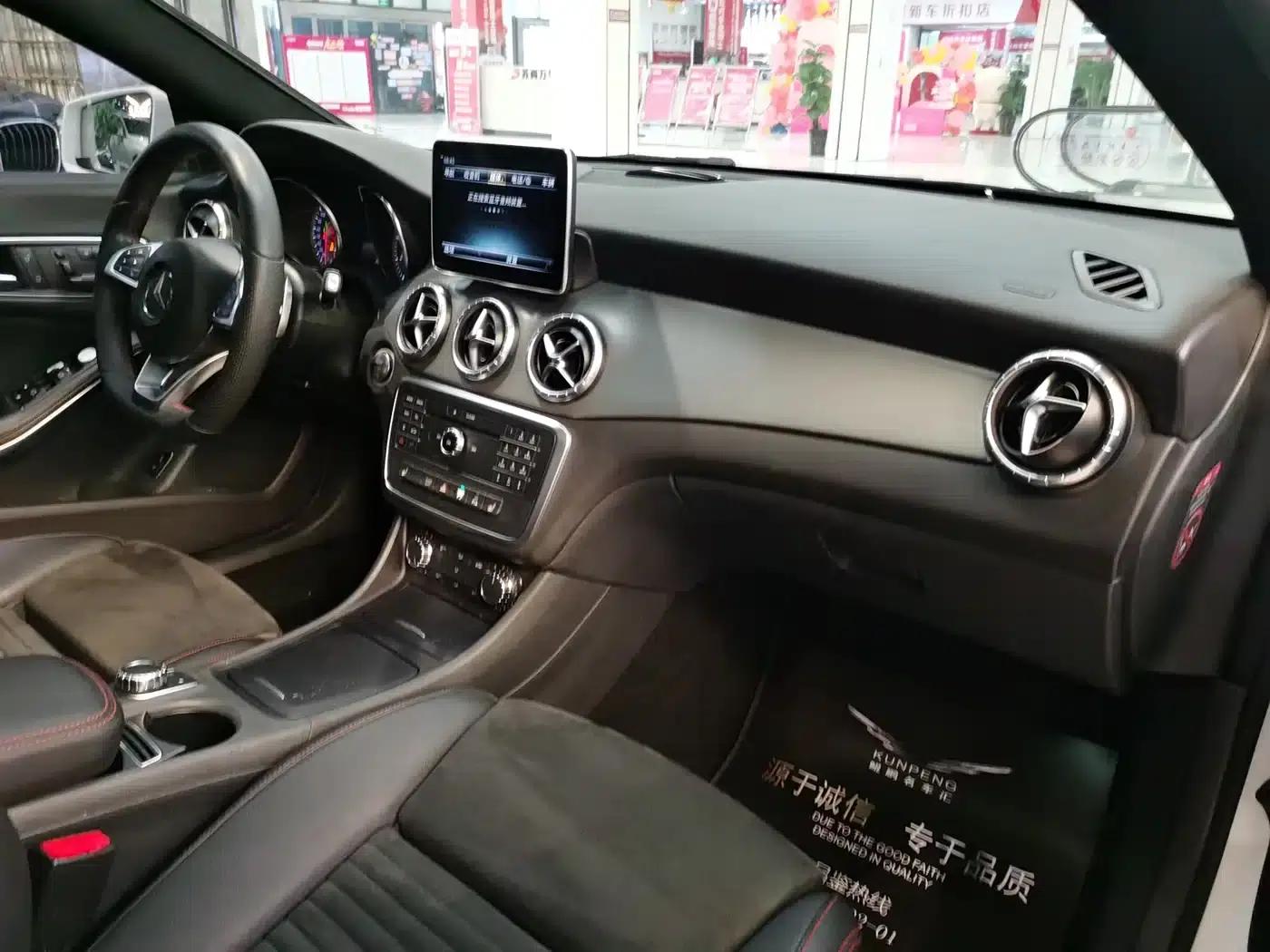 Imported Mercedes-Benz CLA 2016 CLA 220 4MATIC — миниатюра 8
