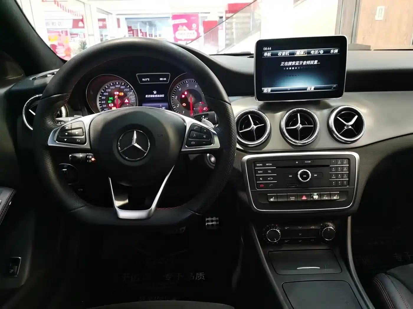 Imported Mercedes-Benz CLA 2016 CLA 220 4MATIC — миниатюра 9