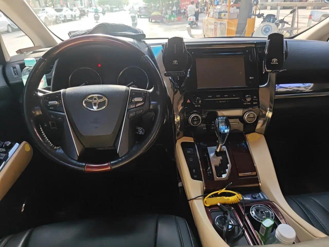 Toyota Alphard 2015 3.5L Luxury Edition — миниатюра 9