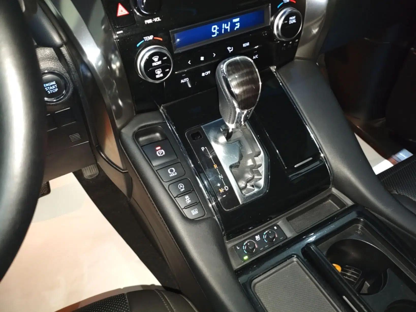 Toyota Alphard 2018 Revised Version 3.5L Premium Edition — миниатюра 16
