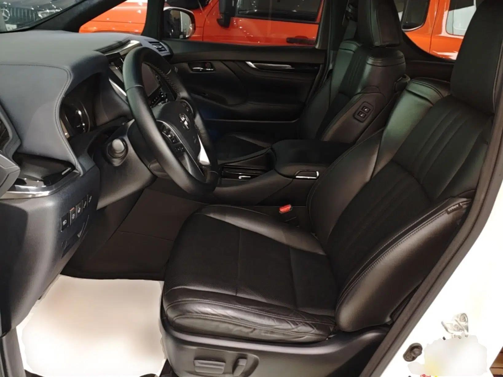 Toyota Alphard 2018 Revised Version 3.5L Premium Edition — миниатюра 17