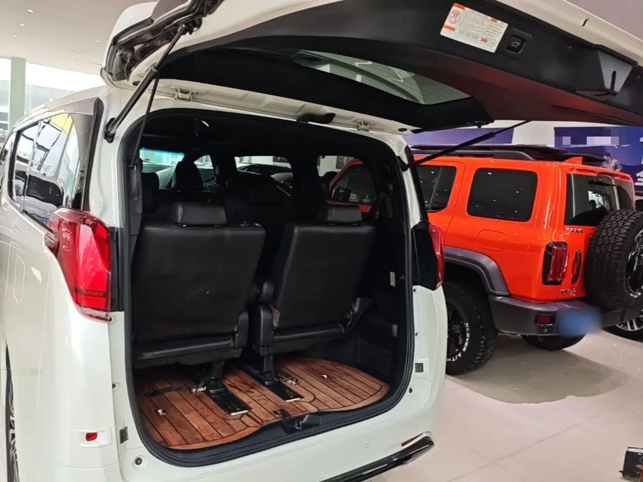 Toyota Alphard 2018 Revised Version 3.5L Premium Edition — миниатюра 22