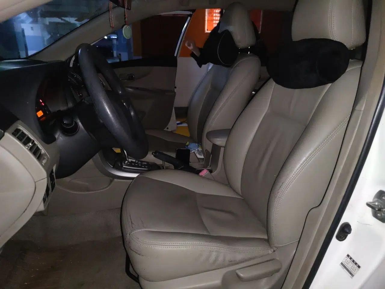 Toyota Corolla 2011 1.6L Automatic GL — миниатюра 15